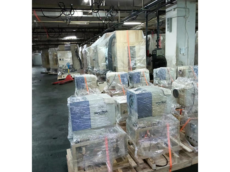 東莞(wan)長安某公(gong)司搬遷打(da)包現場