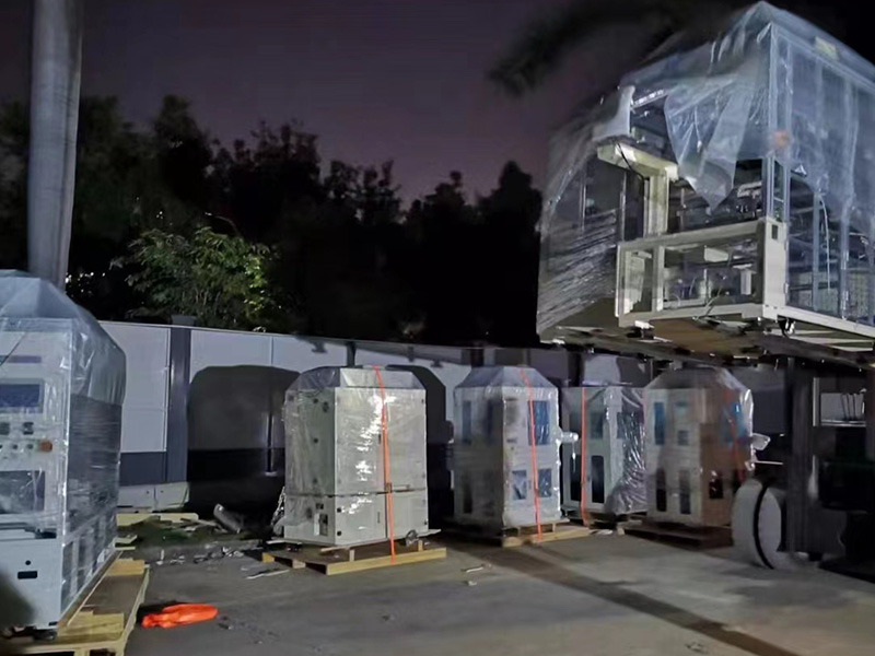 深(shēn)圳龍崗(gǎng)某公司(si)國内木(mu)箱打包(bāo)