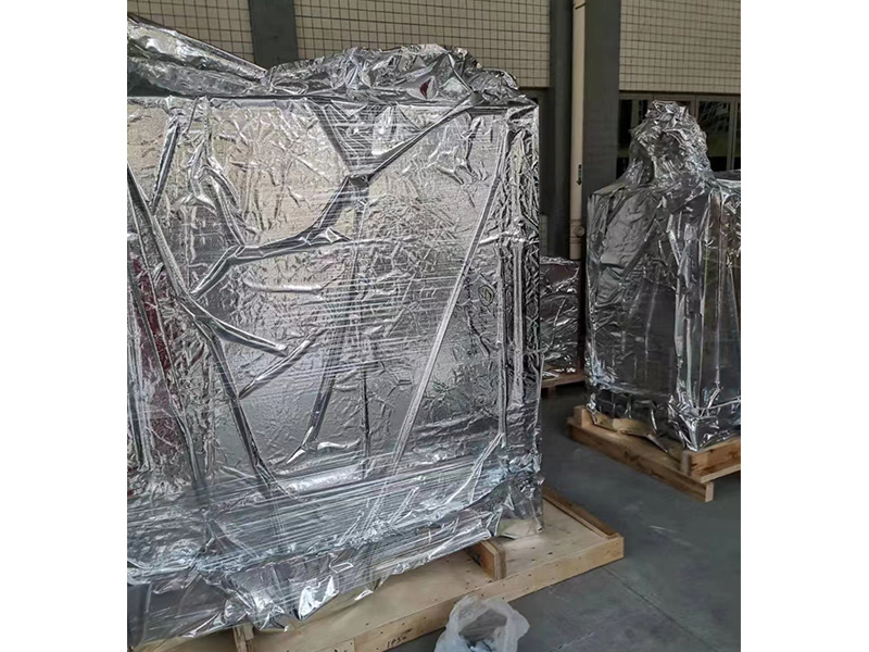 出口(kou)澳大利亞免(miǎn)檢木箱真空(kong)包裝